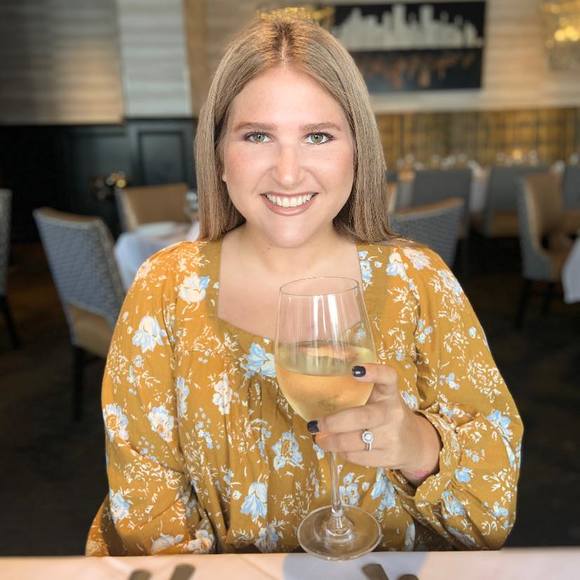 Meet your Posher, Lindsay - Picture 1 of 1